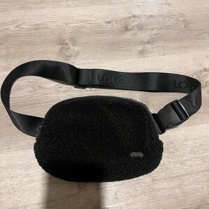 Black Sherpa Belt Bag